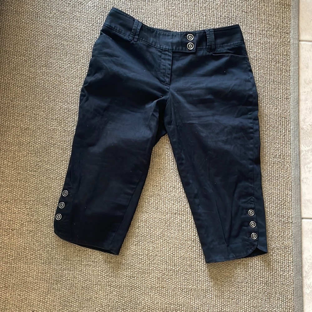 White Black Legscy black shorts